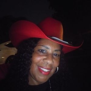 Meet your Posher, Valerie
